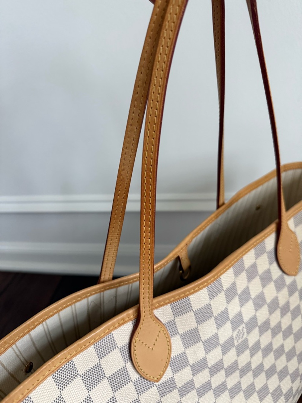 Louis Vuitton Damier Azur Neverfull MM - Picture 9 of 15